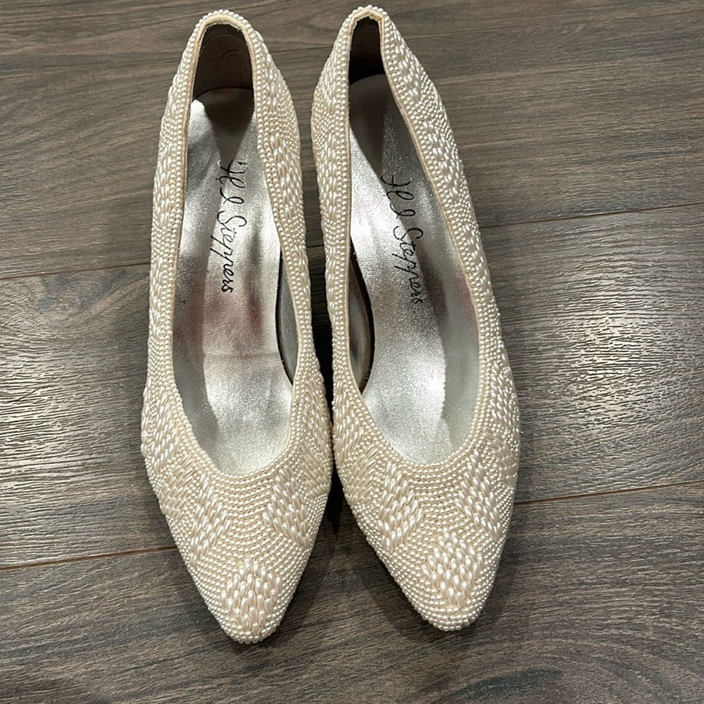 NWOT HL steppers white sparkly heels size 8 GC 6:17